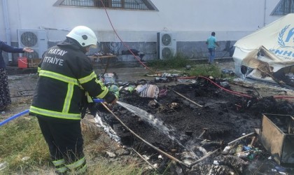 Hatayda çadırda yangın