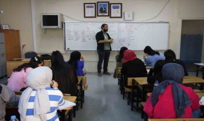 Hayallerine hazırlanan gençlerden Canpolata teşekkür