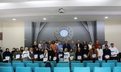 İlahiyat Fakültesi öğrencilerinin sunduğu projelerin tamamı onaylandı