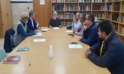 İngiliz Milletvekili Bristow, Gazze’de ateşkes çağrısı sonrası görevinden alındı