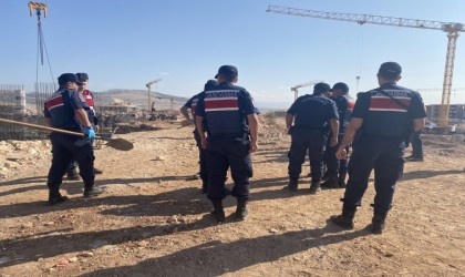 İşçiler arasında kürekli, sopalı kavga: 3 yaralı