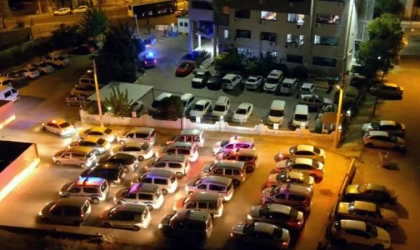 İzmir’de mali suçlardan aranan 25 şüpheliye gözaltı