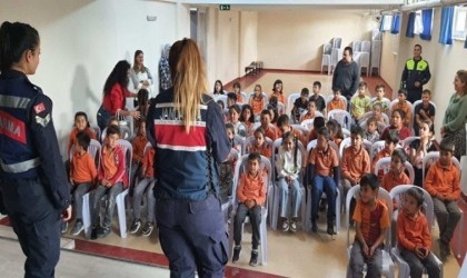 Jandarma ekiplerinden 68 öğrenciye eğitim
