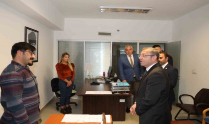 Kars Valisi Polat, saha çalışmalarını sürdürüyor