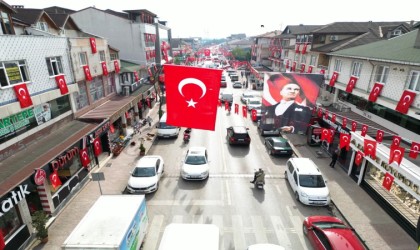 Kartepe Türk bayraklarıyla donatıldı