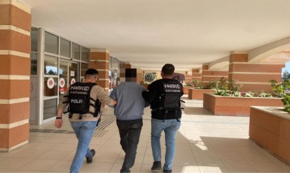 Kastamonuda evden ve otomobilden hırsızlık yapan şüpheli tutuklandı