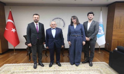 Kayseri Devlet Tiyatrosu, kendi kadro ve sahnesiyle seyircisiyle buluşuyor