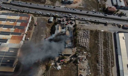 Kayserideki fabrika yangını 2 saatte kontrol altına alındı