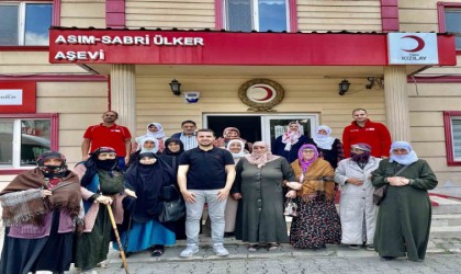 Kızılaydan yaşlılara sürpriz