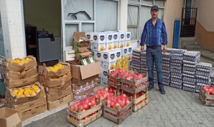 Köy muhtarından vatandaşlara hediye
