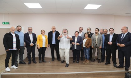 Leyla Atakan Kütüphanesi, sanatçı Müfit Can Saçıntıyı misafir etti