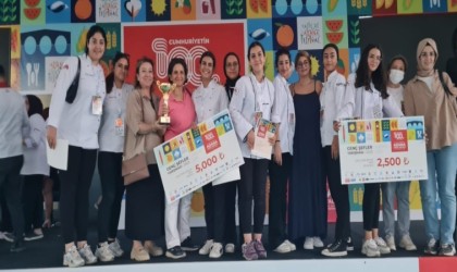 Lezzet Festivalinde “Genç Şefler Yarışıyor” yarışmasında öğrenciler ödüllerini aldı