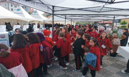 Lise öğrencilerinden Bilim Şenliği ve Türkiye Yüzyılı Sergisi