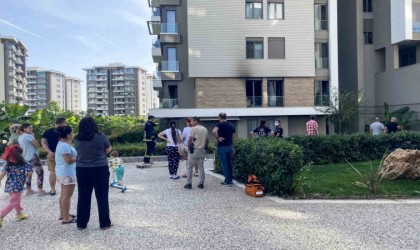 Lüks sitede çıkan yangında Rus ailenin yaşadığı daire kullanılamaz hale geldi
