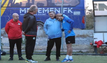 Menemen FK’yla anlaşan Yılmaz Vural yeni hikaye yazacak