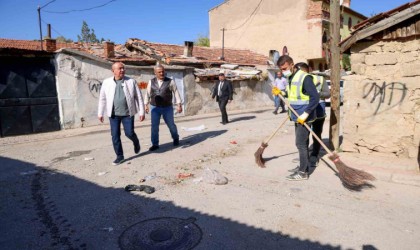 Meram Çevre Timi sonbahar temizliği için sahada