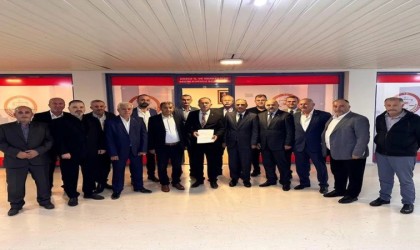 MHP Düzce İl Başkanı Caboğlu mazbatasını aldı