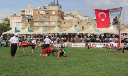 Oğuzelinde festival coşkusu Aşırtmalı Aba Güreşi Türkiye Şampiyonası ile sona erdi