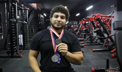 (ÖZEL) Halterle tutunduğu yeni hayatında madalyalar art arda geldi