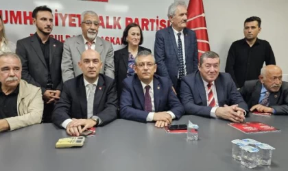 Özgür Özel: Parti kötü yönetilmeye devam ederse daha çok ağlayacağız