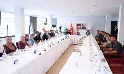 Rektör Hotar, Filistinli öğrencilerle buluştu