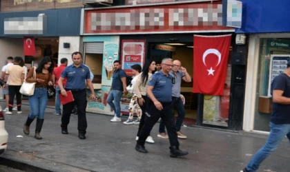Restorana ‘Yemeğinizde bebek kanı var’ diyerek girip, çalışanı bıçakladı