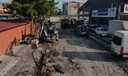 Sanayi sitelerinde yollar yenileniyor