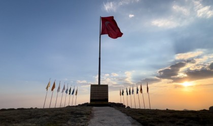 Şehitlerin ismi Cudi Dağının zirvesinde inşa edilen anıtla yaşatılıyor