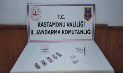 Sentetik ecza hap ile yakalanan iki kişi gözaltına alındı
