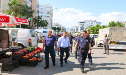 Seyyar pazarcı denetimine çıkan oda başkanını şoke eden manzara