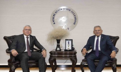 Sivas Valisi Şimşekten Başkan Büyükkılıça ziyaret