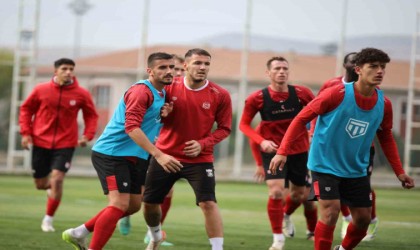Sivasspor antrenman maçı yaptı