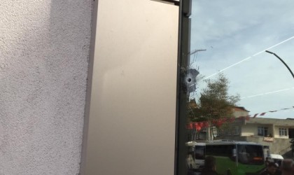 Sokak ortasında husumetlilerine kurşun yağdırdı