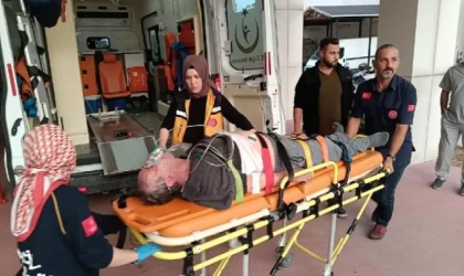 Tadilat yaparken elektrik akımına kapılan çift, ağır yaralandı