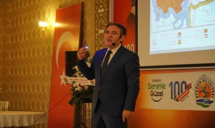 Tarihçi Yazar Sinan Meydanla Cumhuriyet tarihine yolculuk