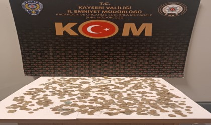 Tarihi eserler piyasaya sürülemeden yakalandı