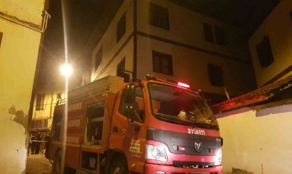 Tarihi konakta çıkan yangın paniğe neden oldu