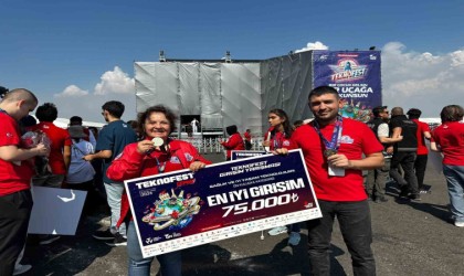 Teknofestte en iyi ön kuluçka girişimci ödülü BUÜnün
