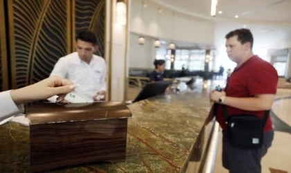 Turizmde bahşiş kültürü; ayıplayan da var, tedavülde olmayanı veren de