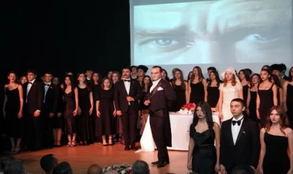 Uğur Okulları’ndan gururlandıran 100’üncü yıl balosu