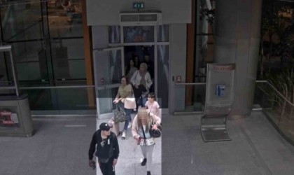 Uyuşturucuyu prezervatifler içine koyup cinsel organına gizlemiş