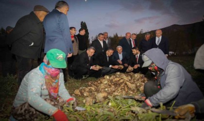 Vali Ali Çelik: Çiftçi üretimlerini destekliyoruz