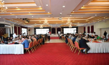 Vali Ustaoğlu basınla buluştu