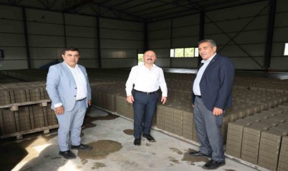 Vali Varol, kilitli parke üretim tesisini inceledi