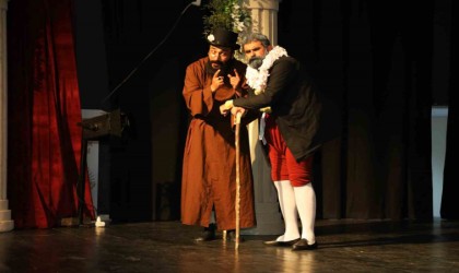 Van Büyükşehir Belediyesinden ücretsiz tiyatro