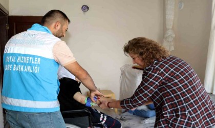 Vanda engelli vatandaşlara medikal malzeme desteği