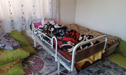 Vanlı Amcan Derneğinden Kadriye Teyzeye hasta yatağı