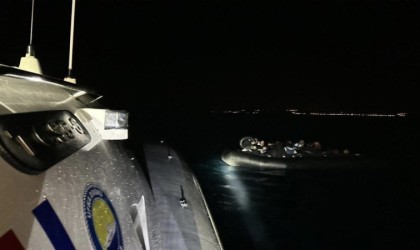 Yunan unsurlarınca ölüme terk edilen 41 kaçak göçmen kurtarıldı