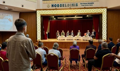 Yüreğirde Gençler Soruyor söyleşisi gerçekleşti