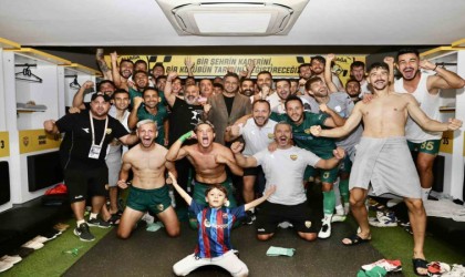 Zirvenin sahibi Aliağa FK